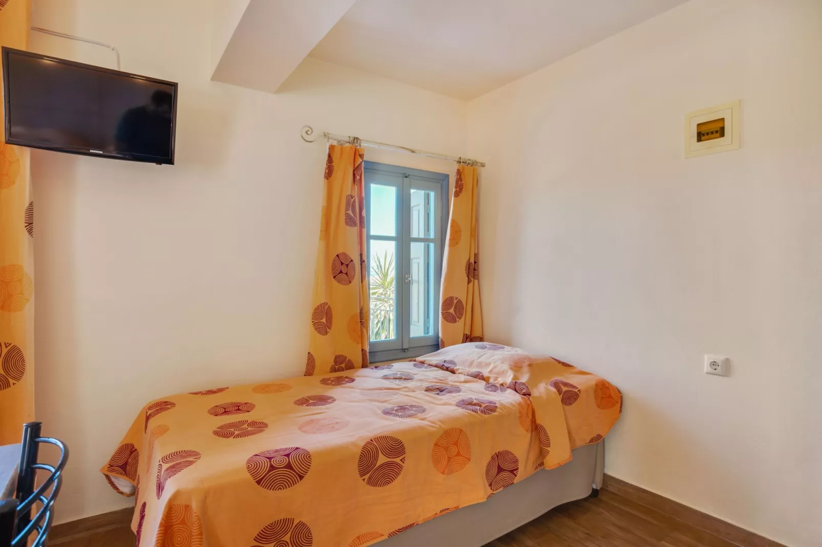 Leuke studio op Lesbos met een gedeeld zwembad-Slaapkamer
