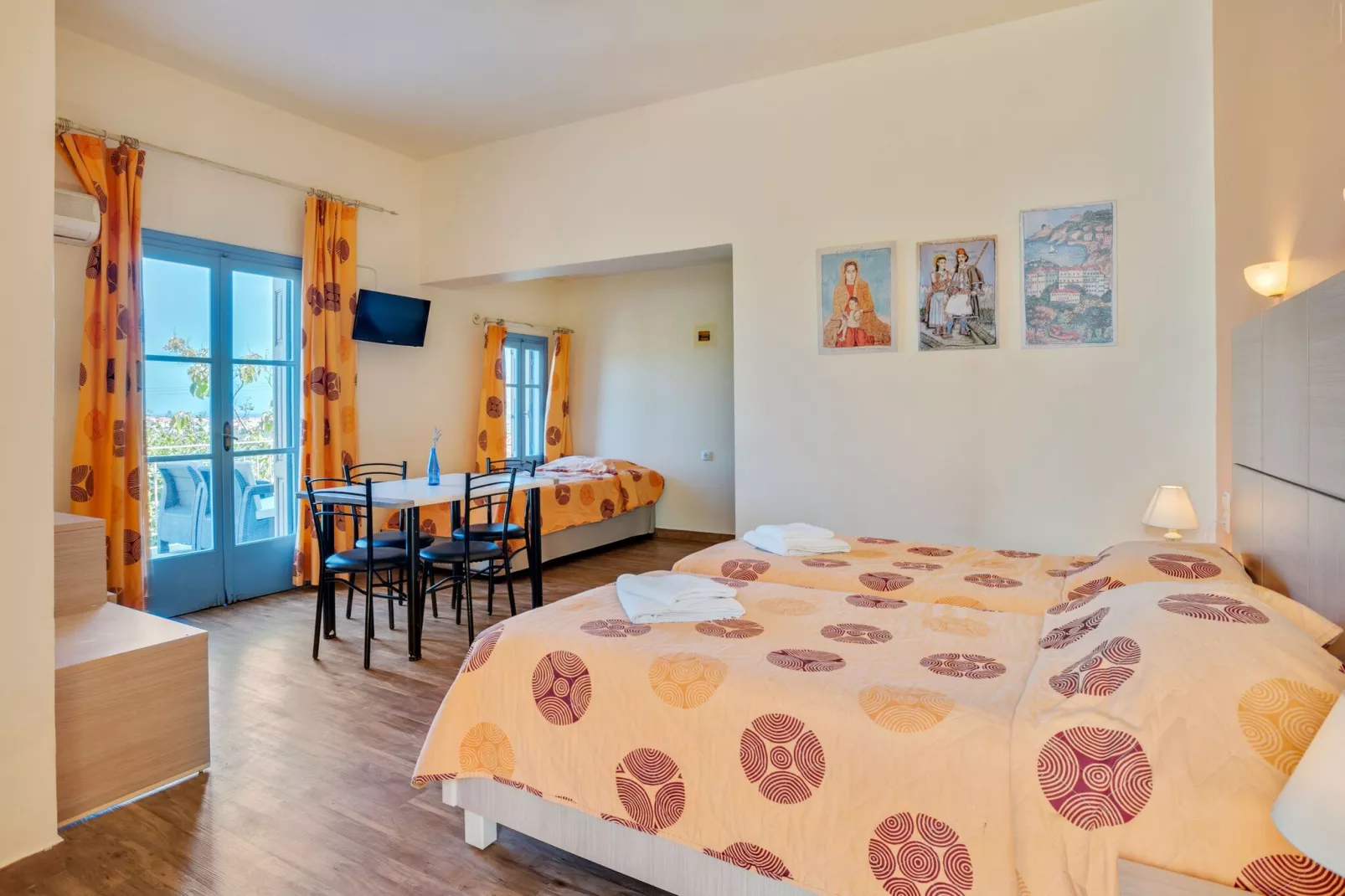 Leuke studio op Lesbos met een gedeeld zwembad-Slaapkamer