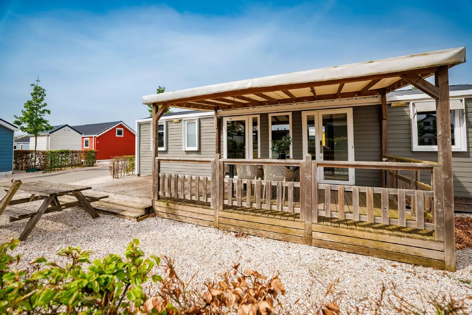 Vakantiepark Eiland van Maurik 3-Buitenkant zomer