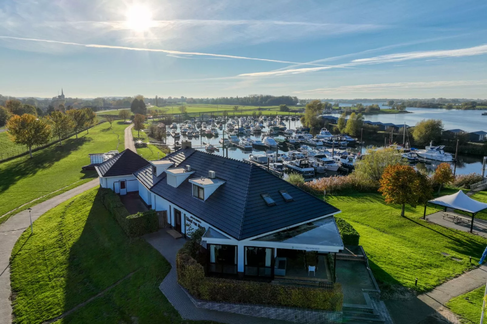 Vakantiepark Eiland van Maurik 3-Parkfaciliteiten