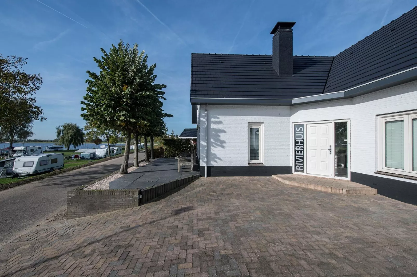 Vakantiepark Eiland van Maurik 4-Buitenkant zomer