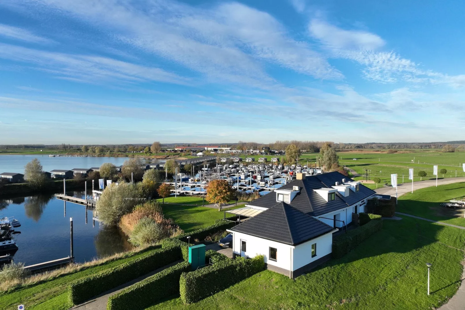 Vakantiepark Eiland van Maurik 5-Buitenkant zomer