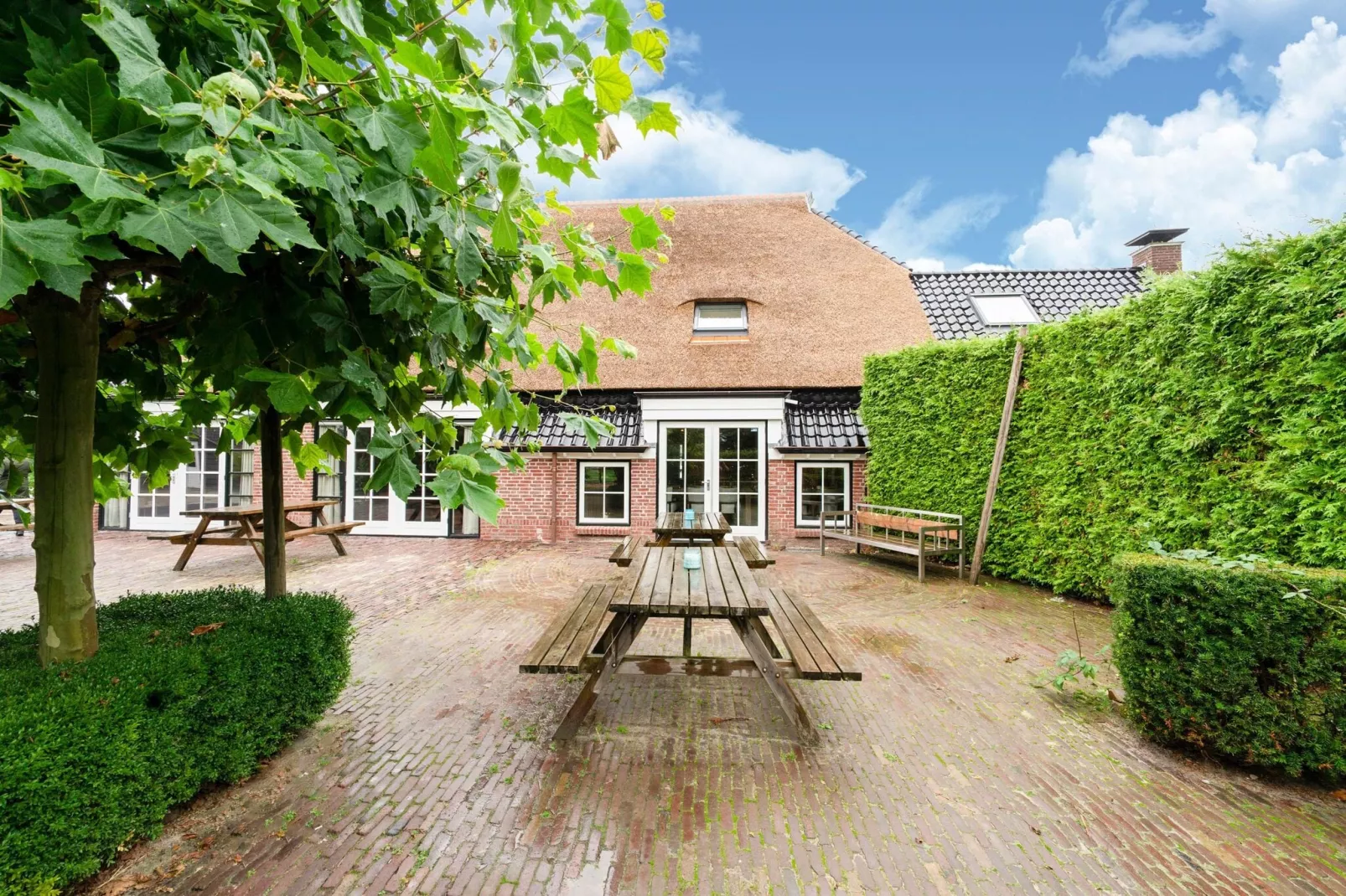 Heide State familie villa-Buitenkant zomer