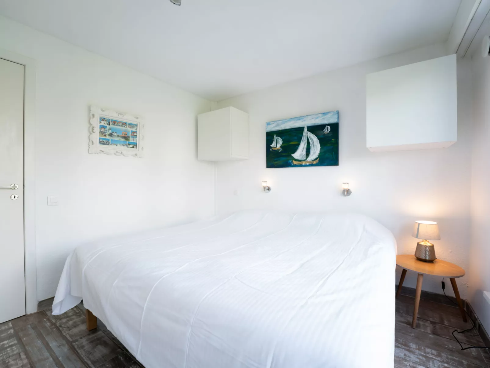 Laya with parking and shared pool-Binnen