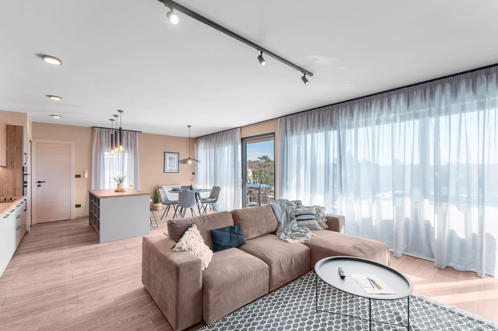 	VIla Querchus Penthouse 8-Woonkamer