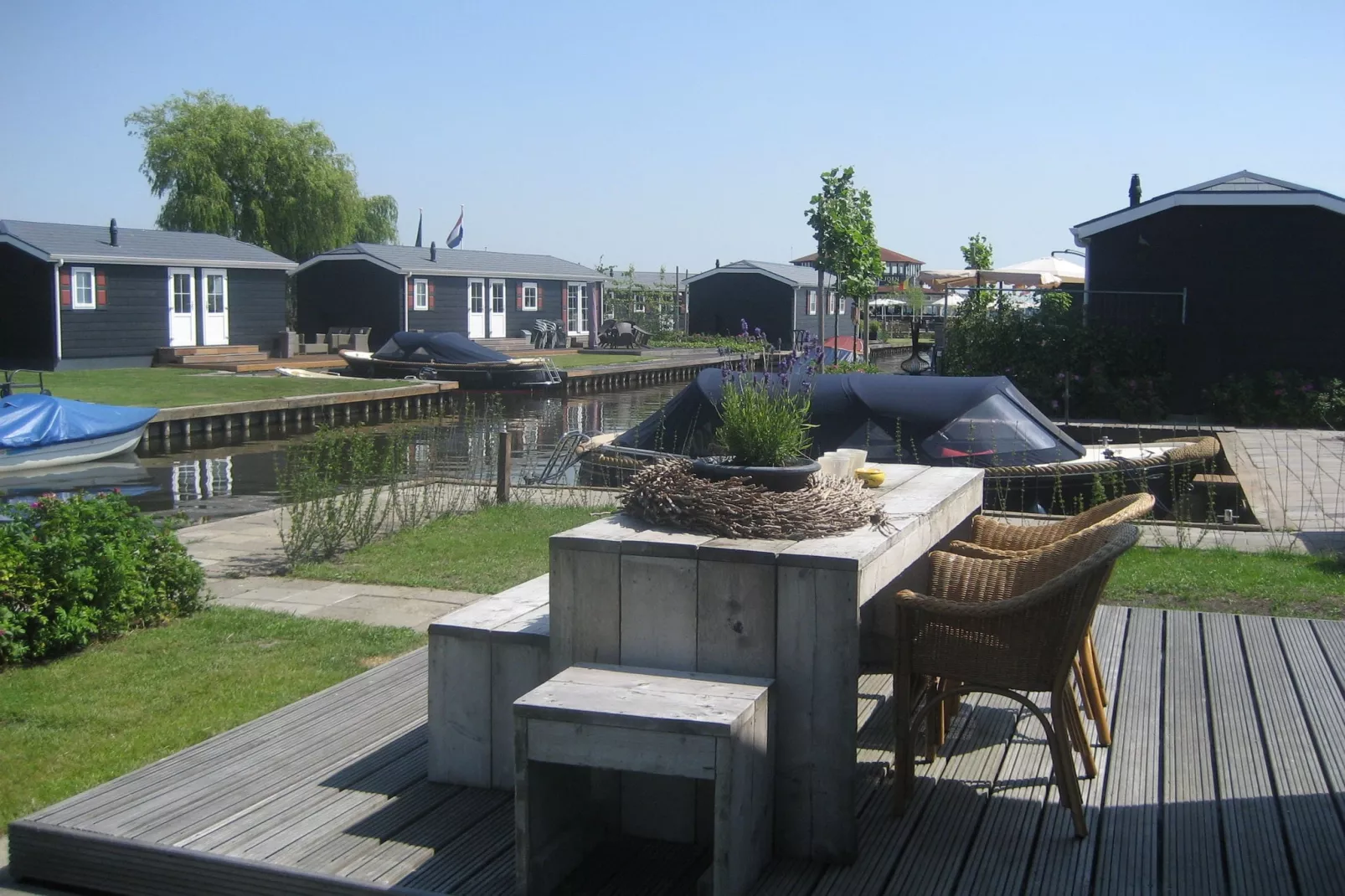 Chaletpark Kroondomein Giethoorn 4-Terrasbalkon