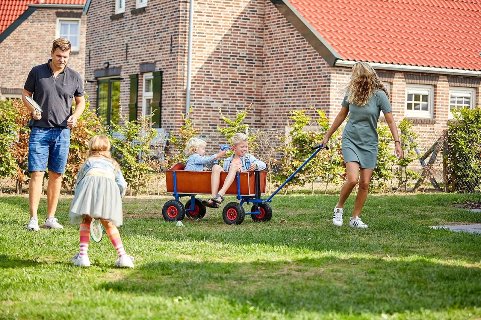 Buitenhof De Leistert 16-Tuinen zomer