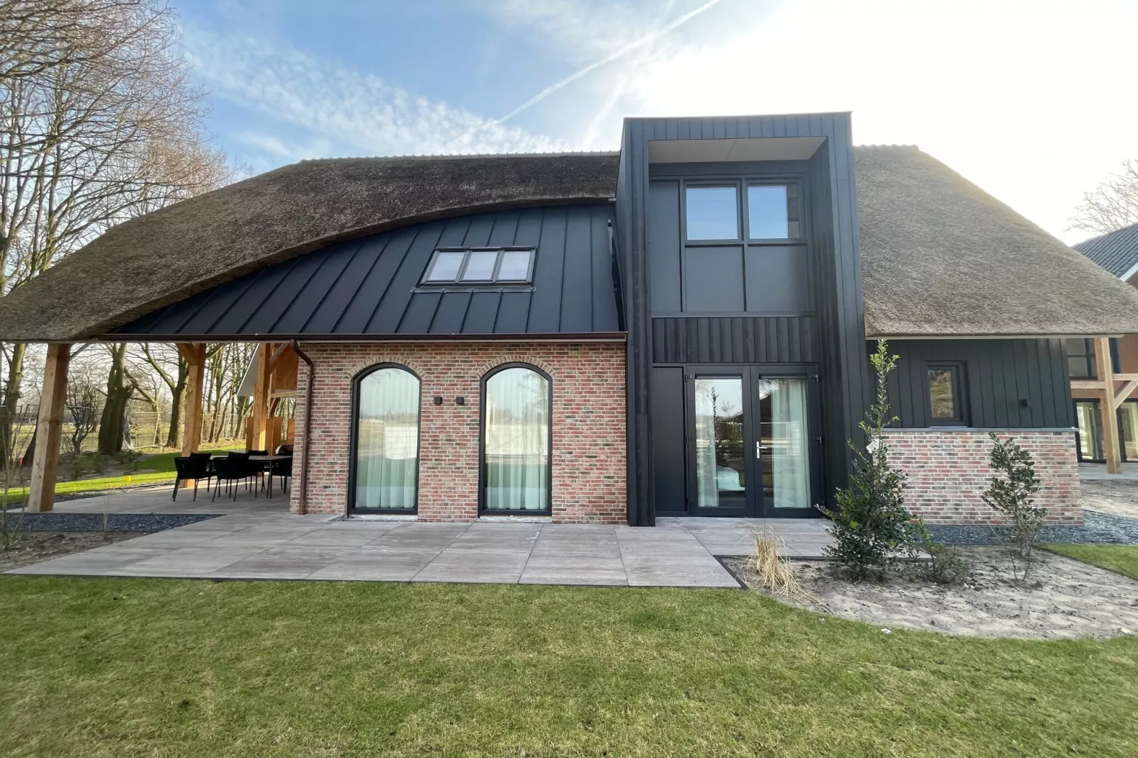 Boerderij Villa Wellness-Buitenkant zomer