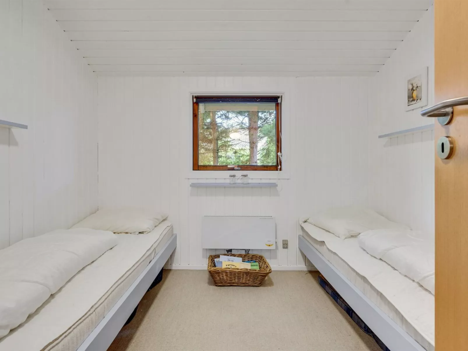 "Akseli" - 800m from the sea-Binnen