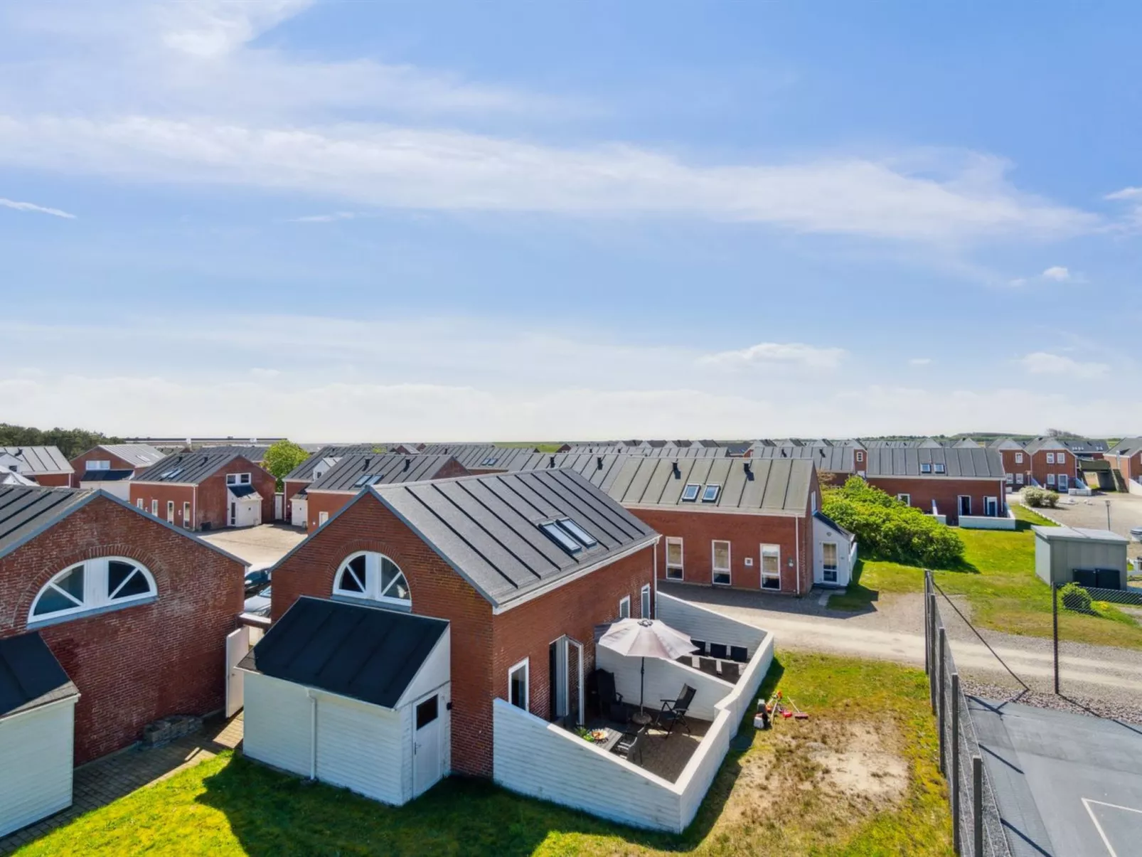"Gaëlle" - 2.3km from the sea-Buiten
