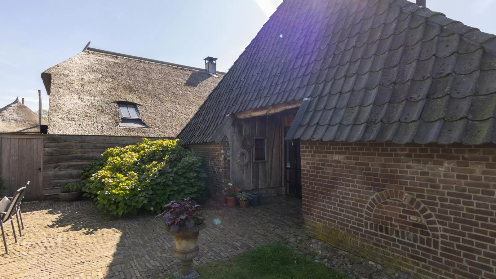 Gastenverblijf Prinsensteeg-Buitenkant zomer