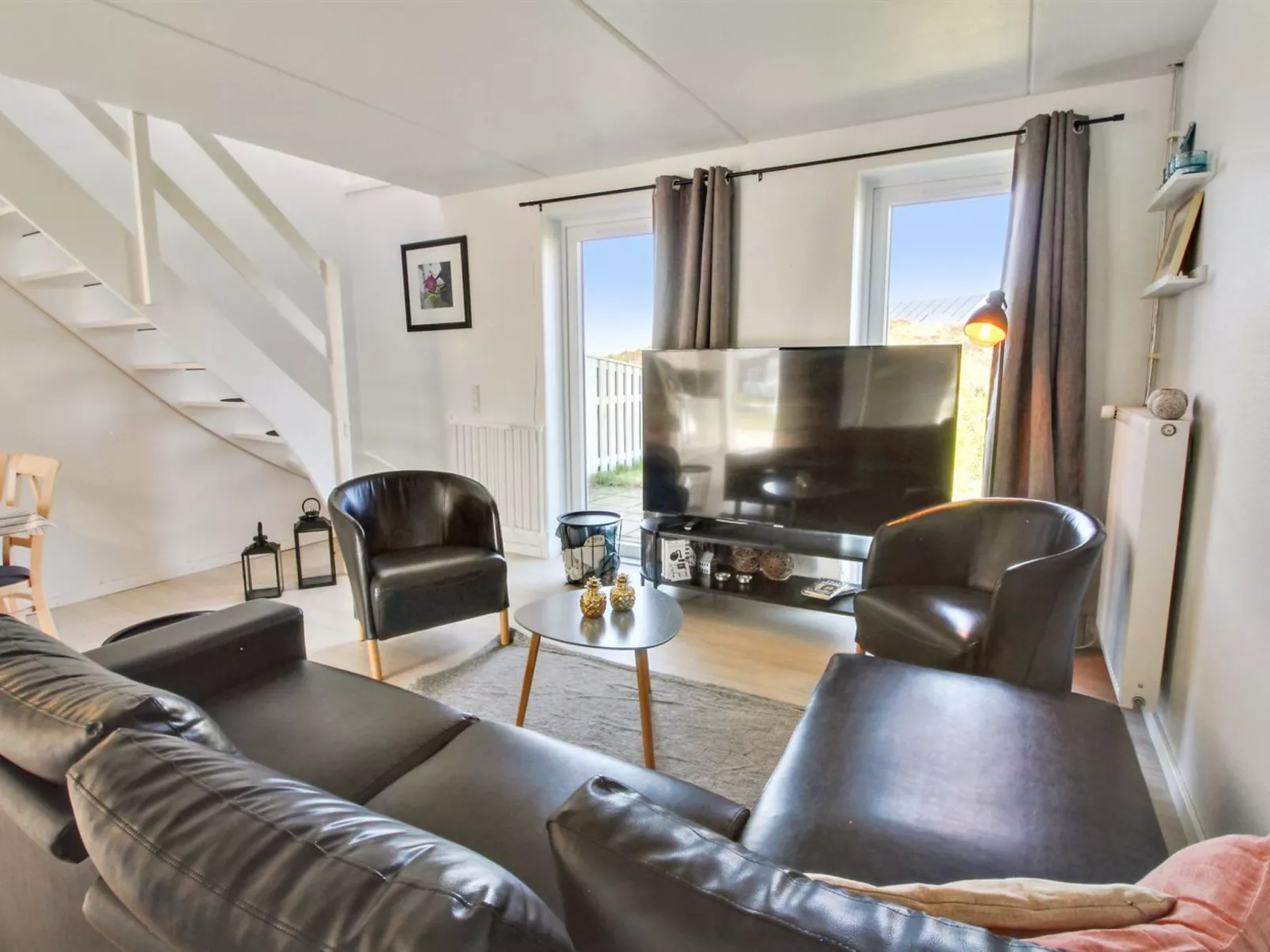 "Aswith" - 2.3km from the sea-Binnen
