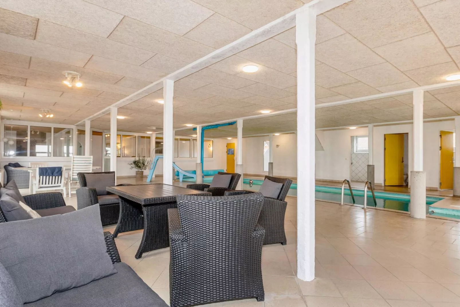 20 persoons vakantie huis in Karby-By Traum-Zwembad
