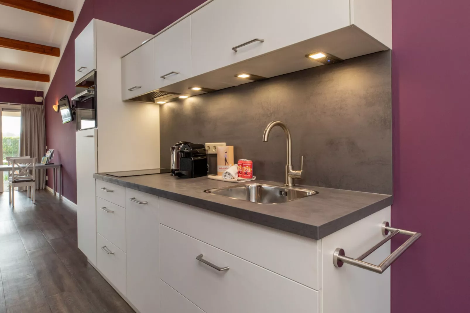 Studio - Vlissingsestraat 3-3  Koudekerke-Keuken