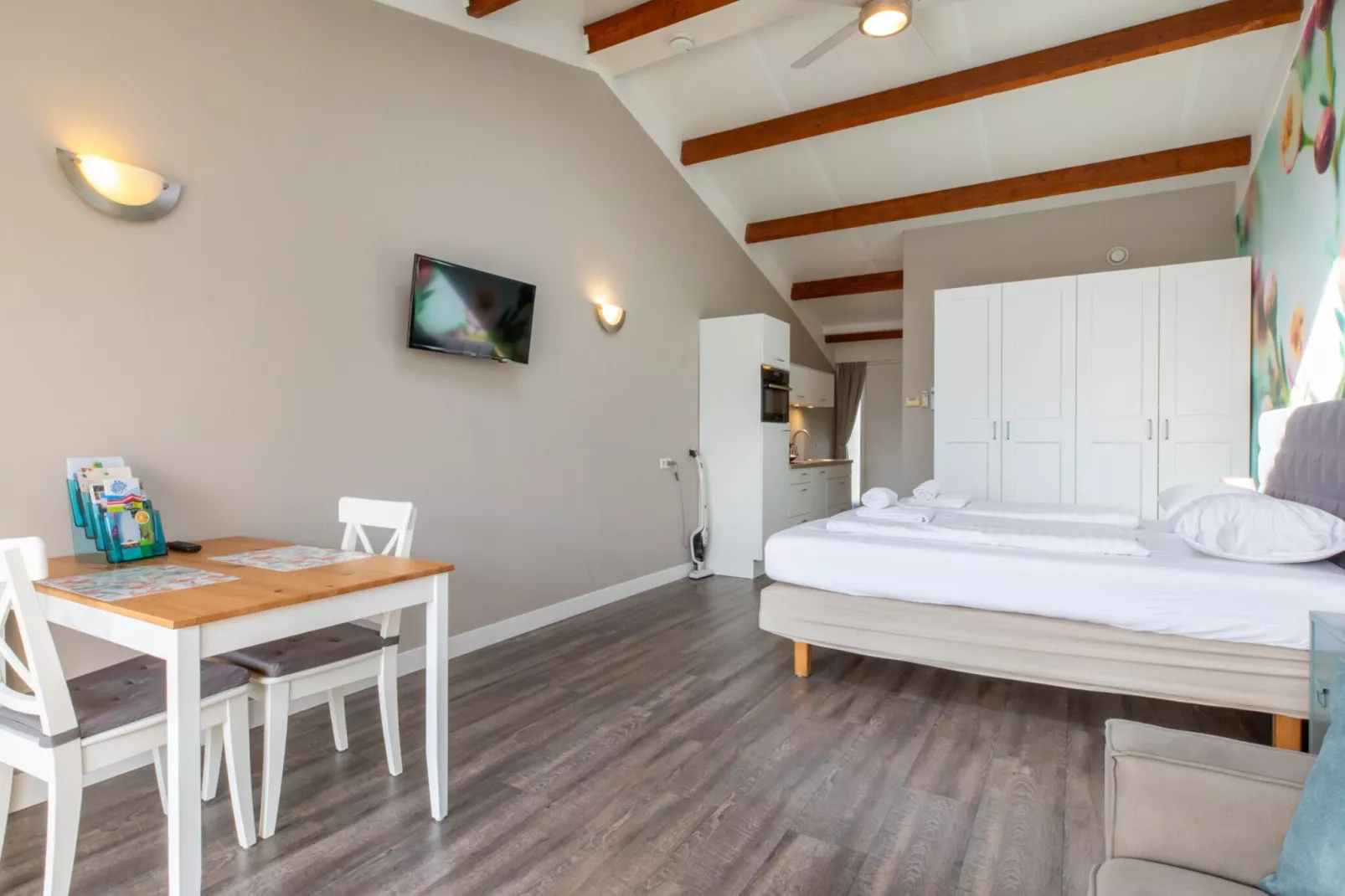 Studio - Vlissingsestraat 3-2  Koudekerke-Slaapkamer