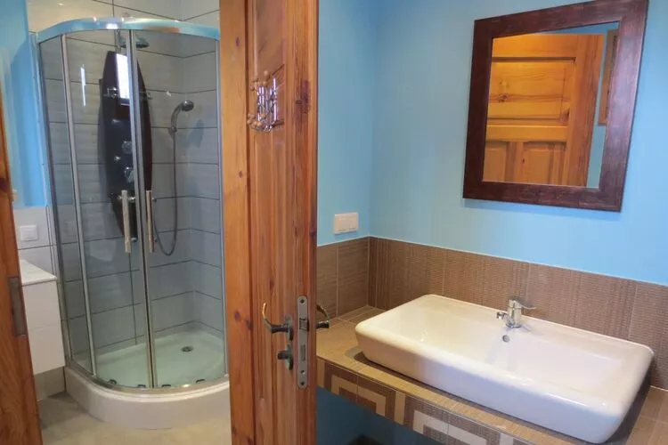 Holiday home Zygmuntowka gorny-Badkamer