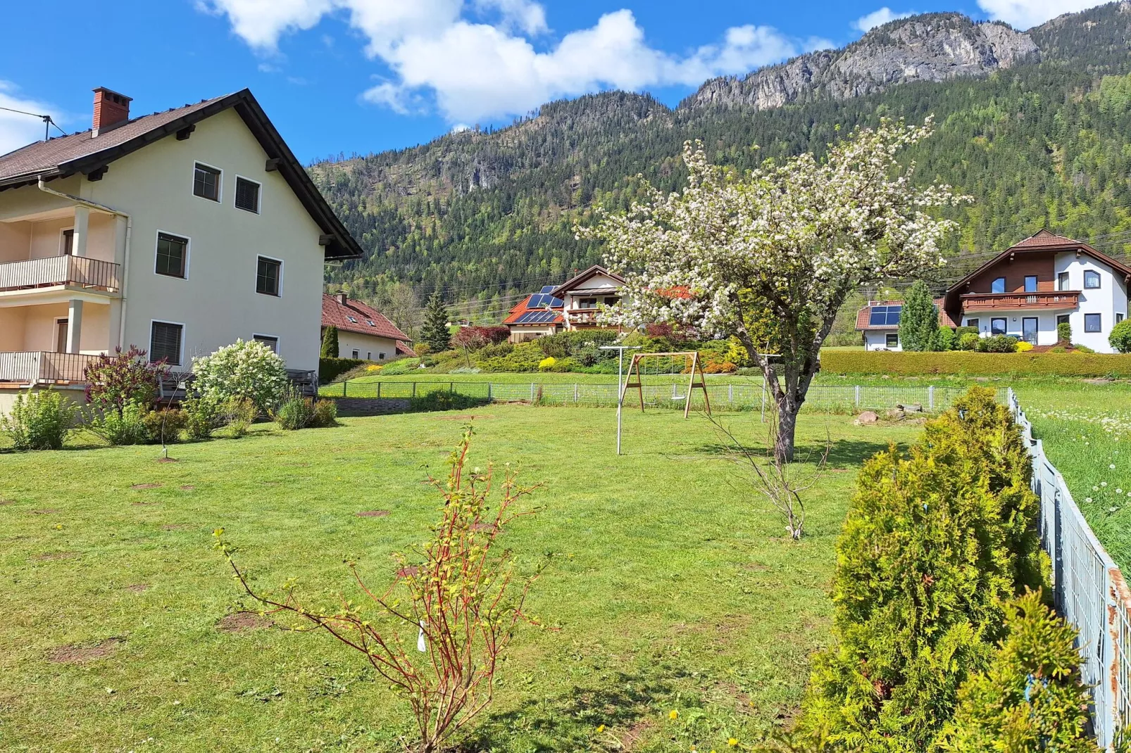 Haus Jukbichl-Buitenkant zomer