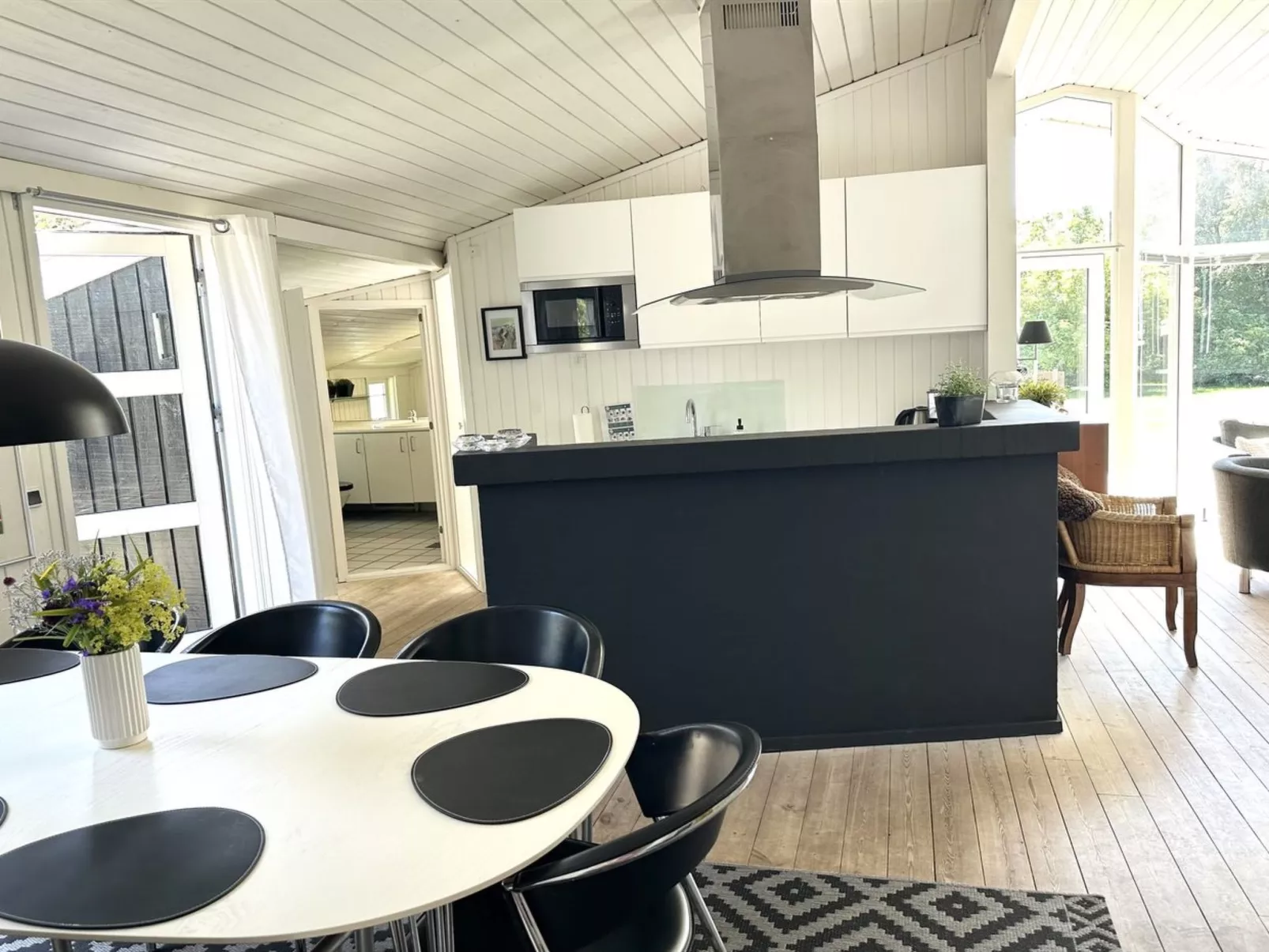 "Halwarth" - 250m from the sea-Binnen