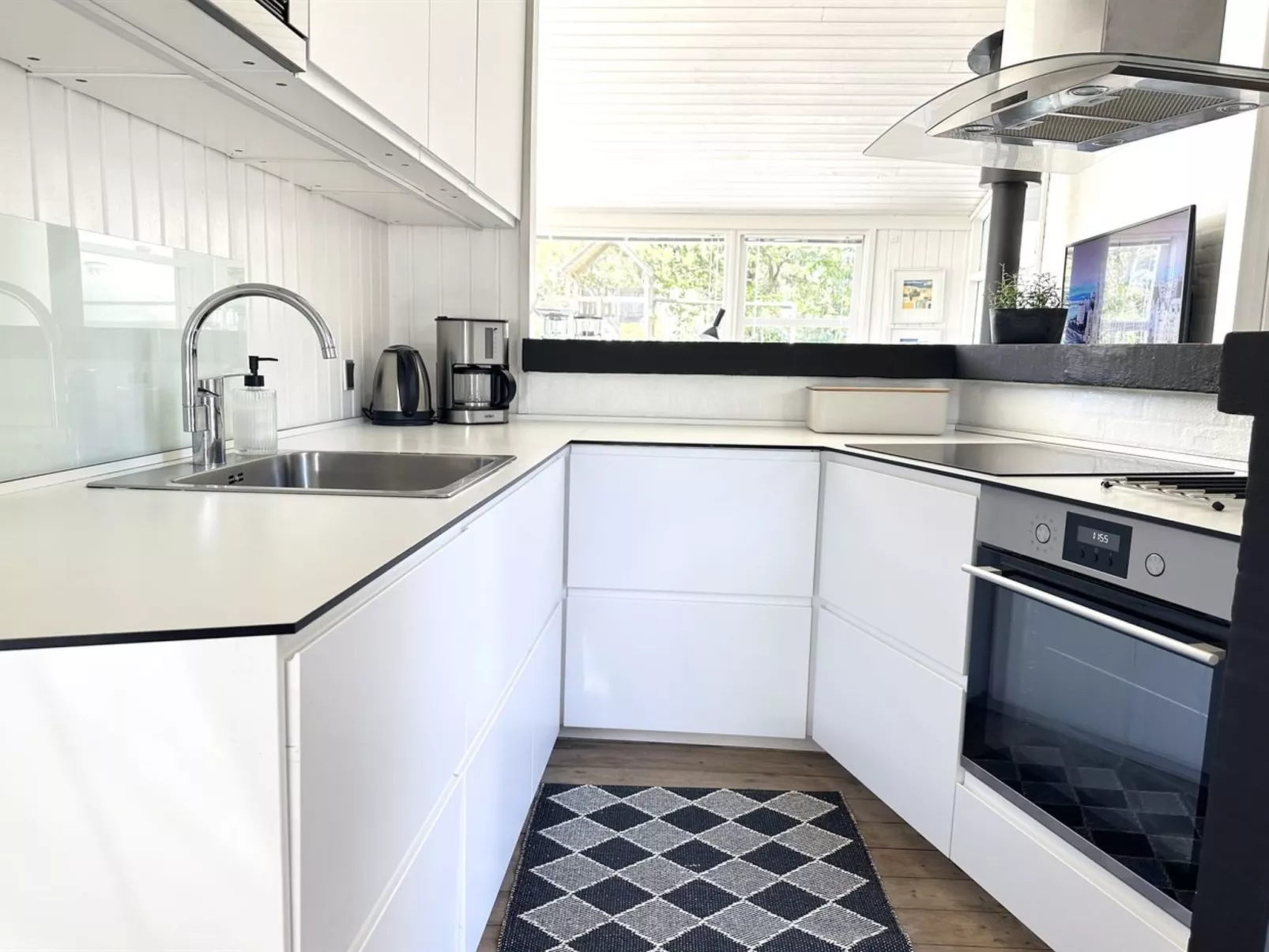 "Halwarth" - 250m from the sea-Binnen