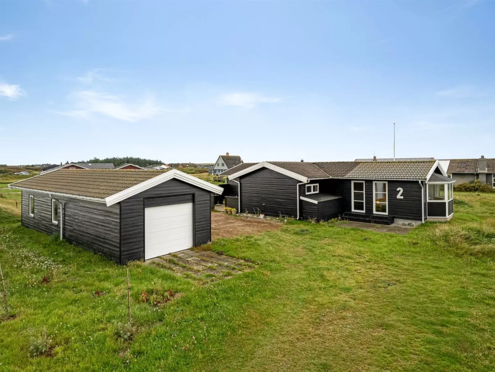 "Viveka" - 500m from the sea-Buiten
