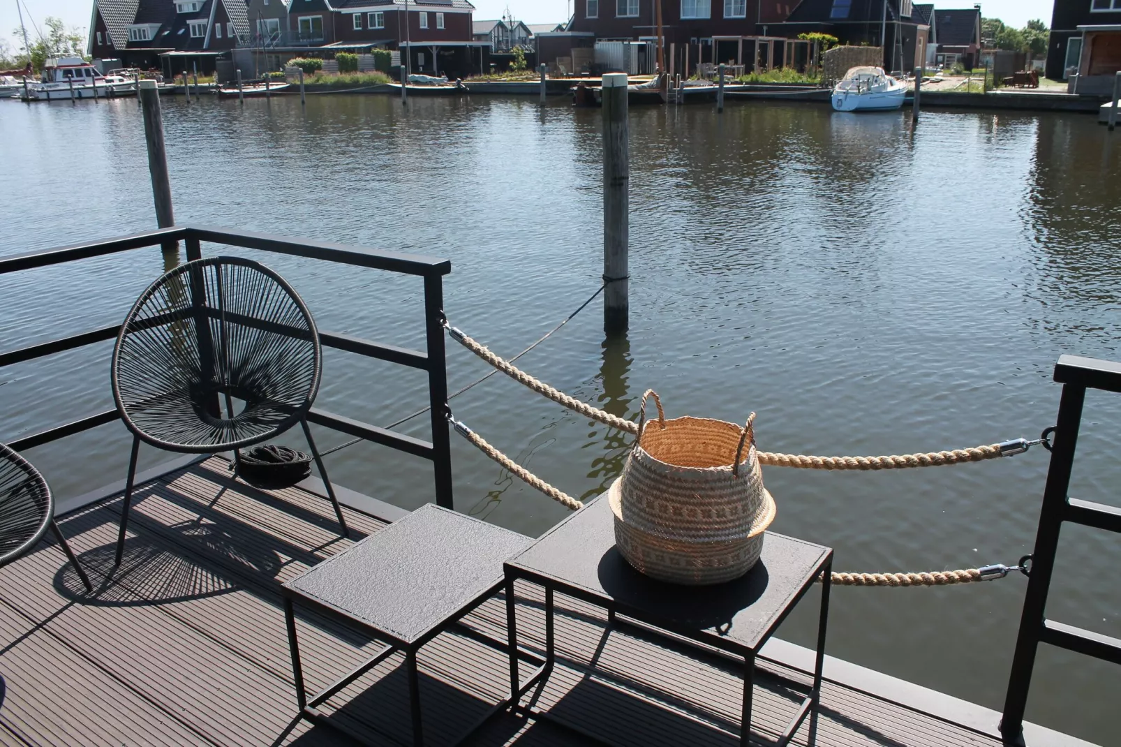 Boat House Stavoren-Terrasbalkon