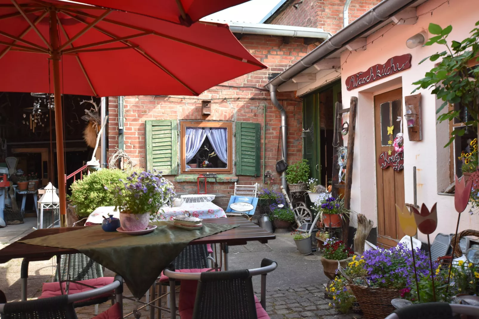 Nostalgie/ Alte Dampfbäckerei-Tuinen zomer