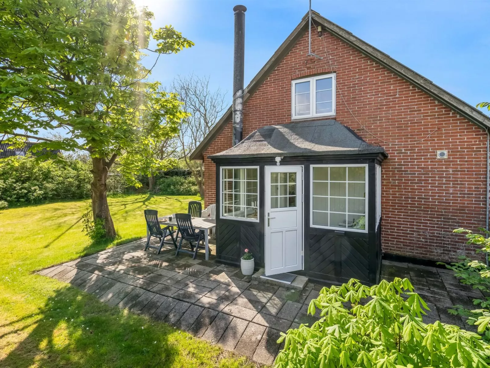 "Laerke" - 100m to the inlet-Buiten