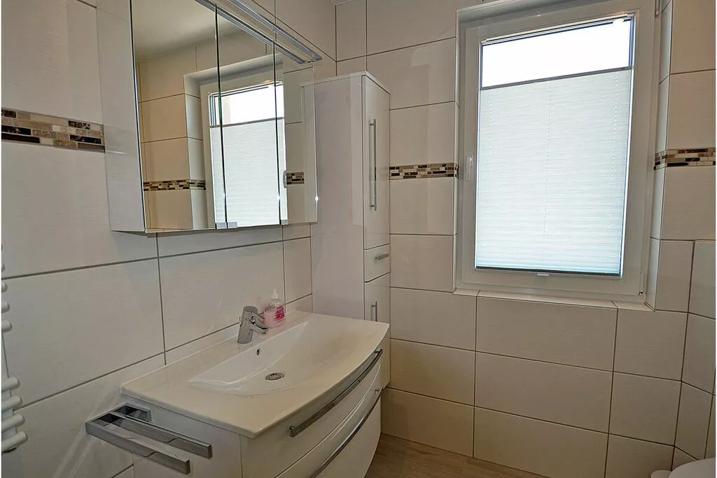 352789-Badkamer