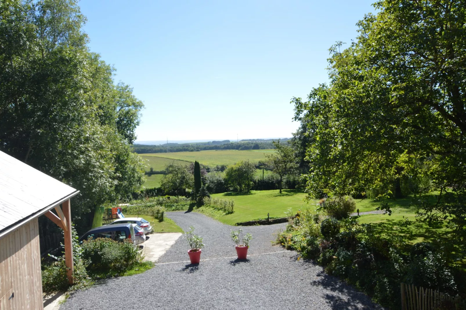 La Grange d'Ychippe-Uitzicht zomer