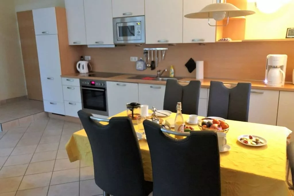 11212-Eetkamer
