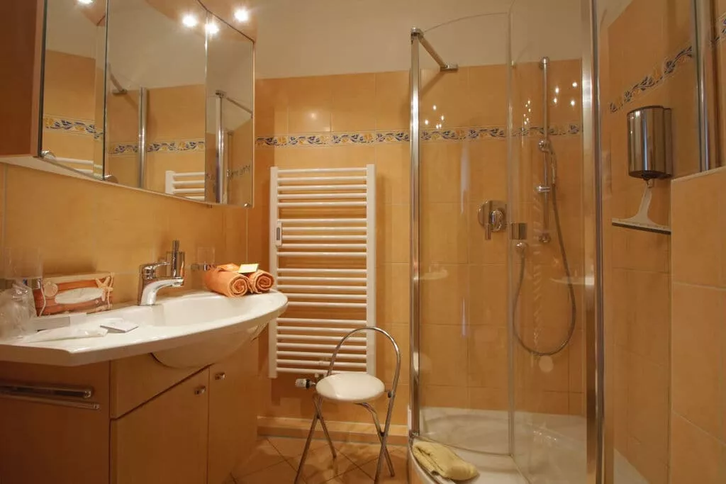 77294-Badkamer