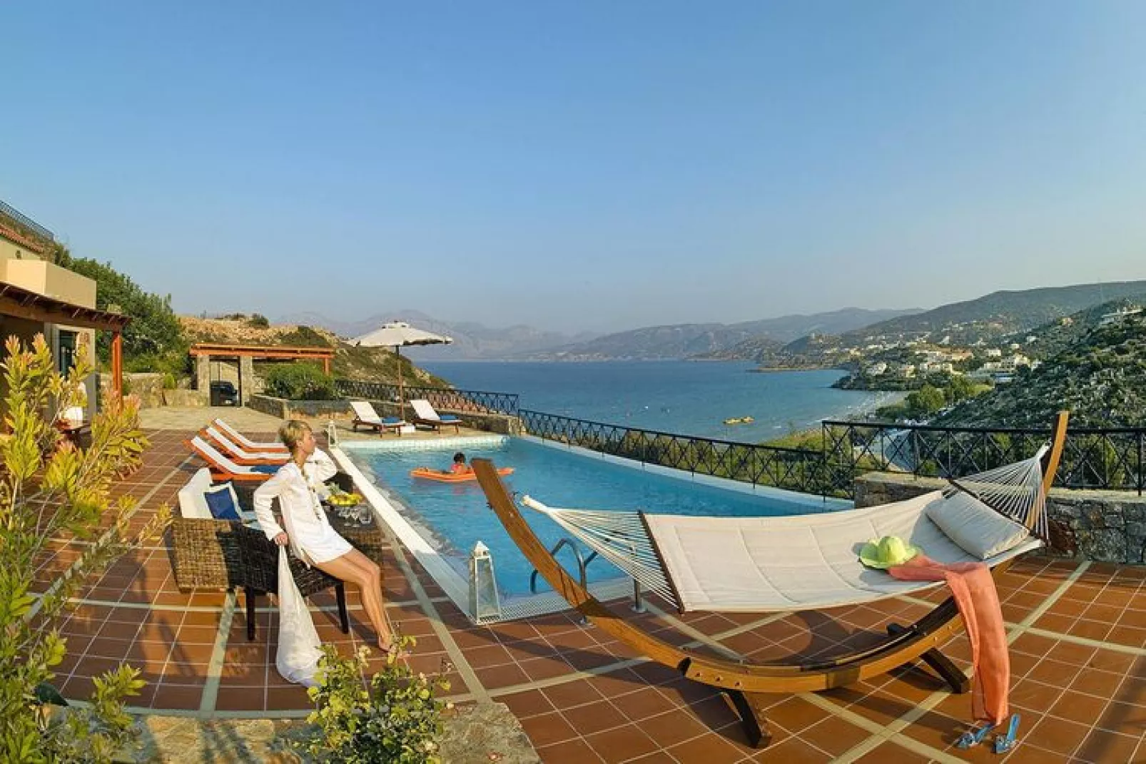 Villa in Agios Nikolaos vlakbij de zee-Terras