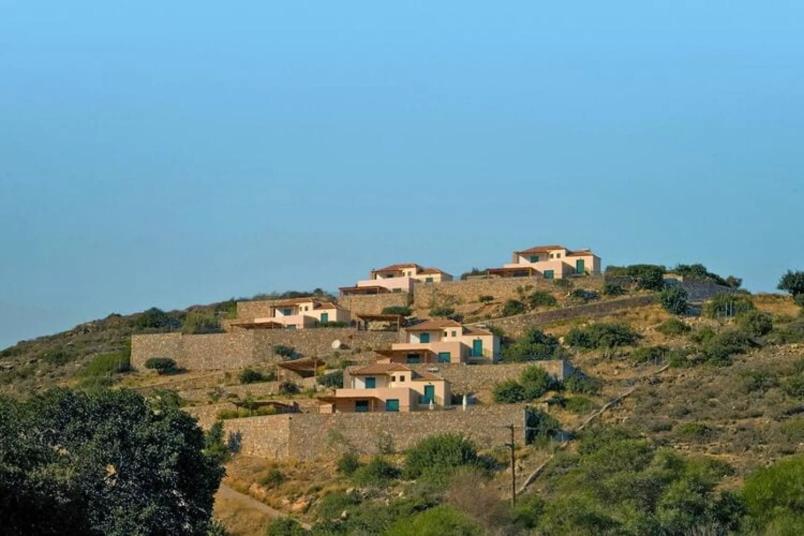 Villa in Agios Nikolaos vlakbij de zee-Buitenkant zomer