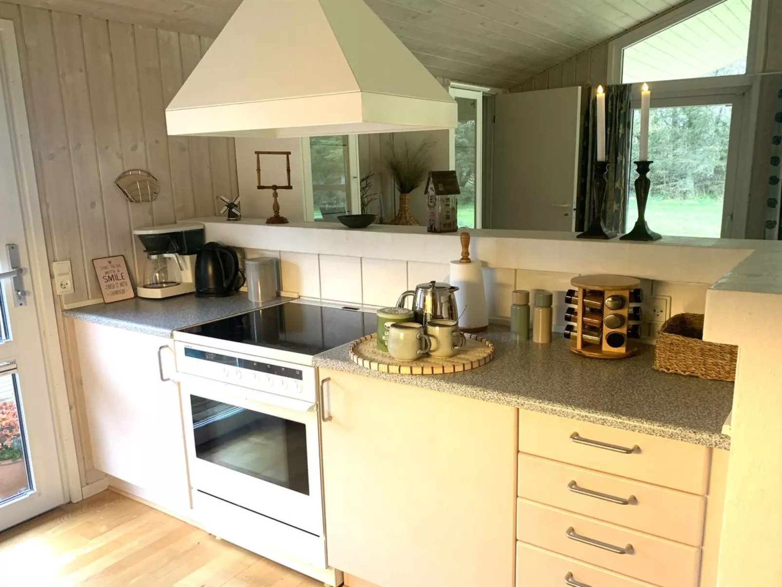 "Vilmar" - 1.2km from the sea-Binnen