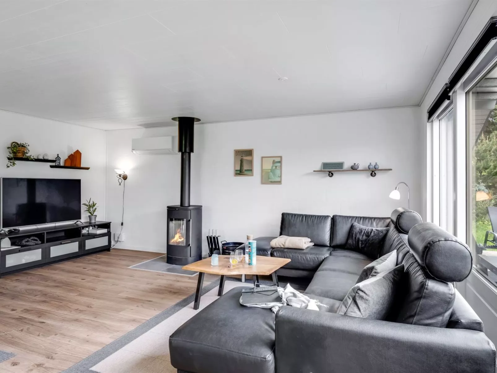 "Aaro" - 1.5km from the sea-Binnen