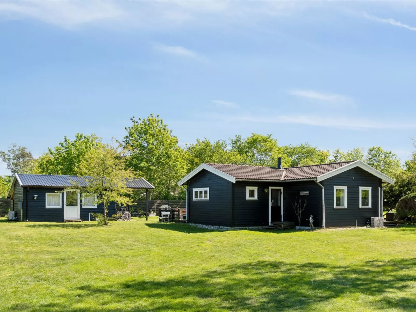 "Janna" - 1.4km from the sea-Buiten