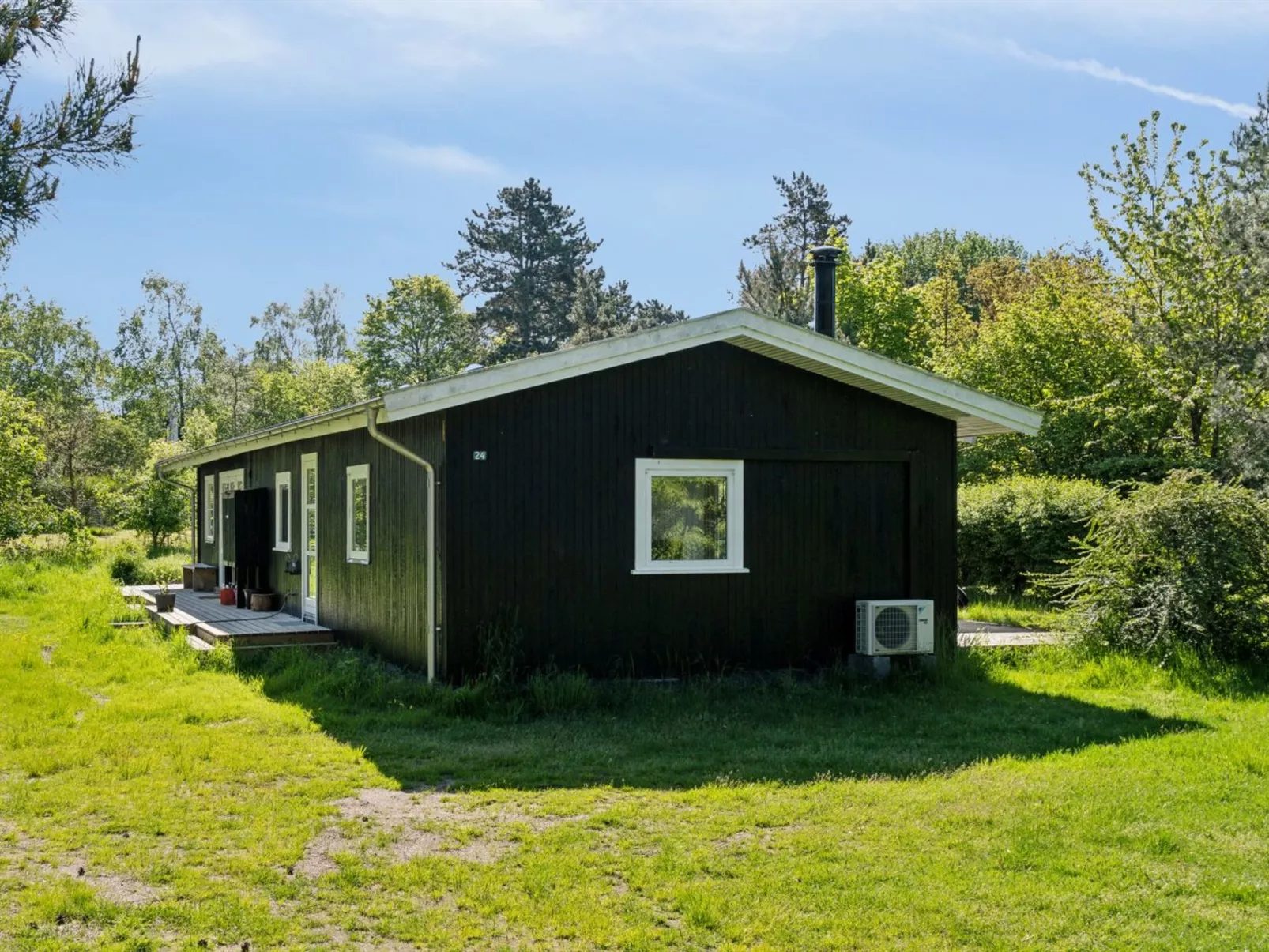 "Iliane" - 450m from the sea-Buiten