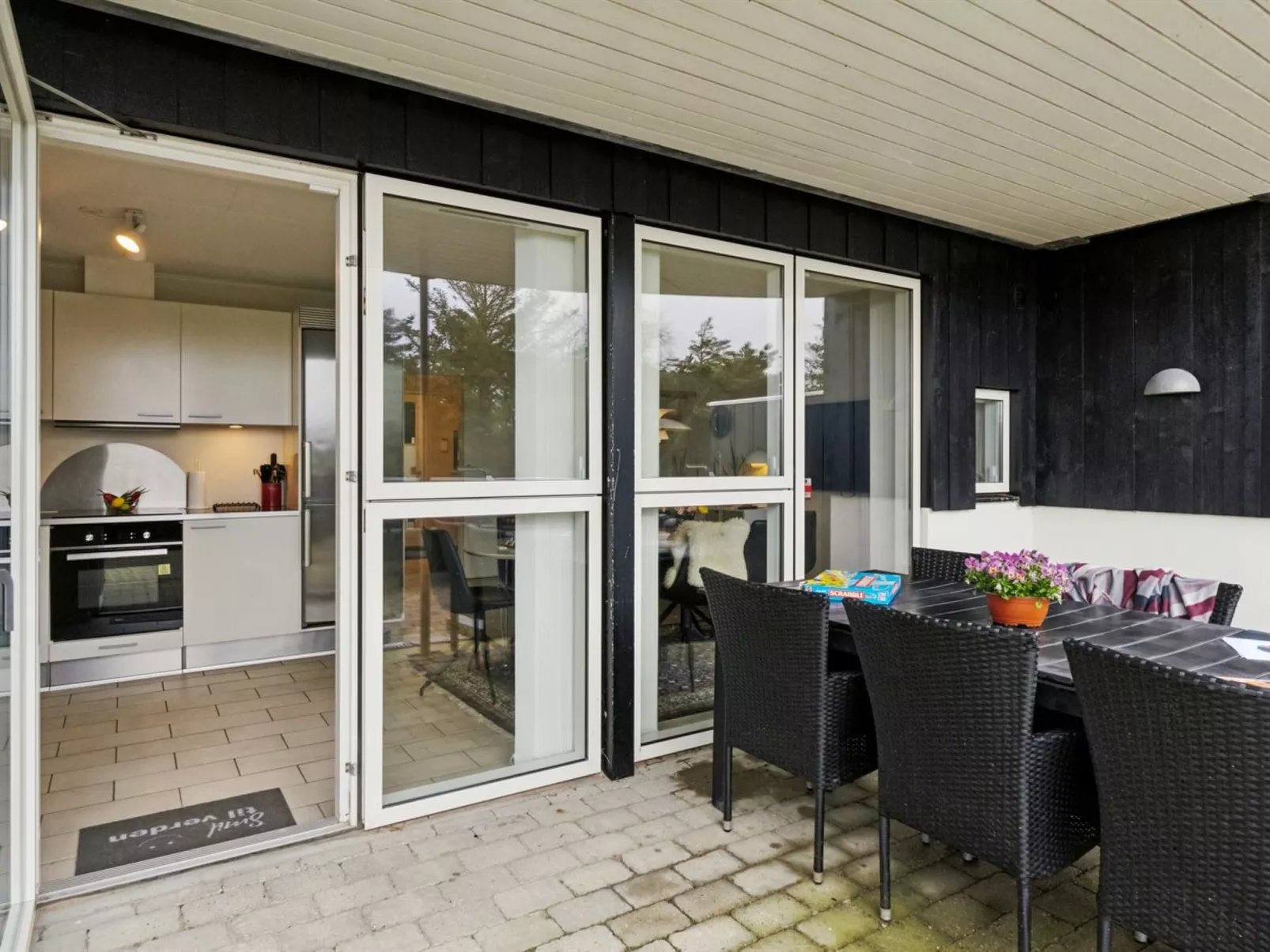 "Kiris" - 700m from the sea-Buiten