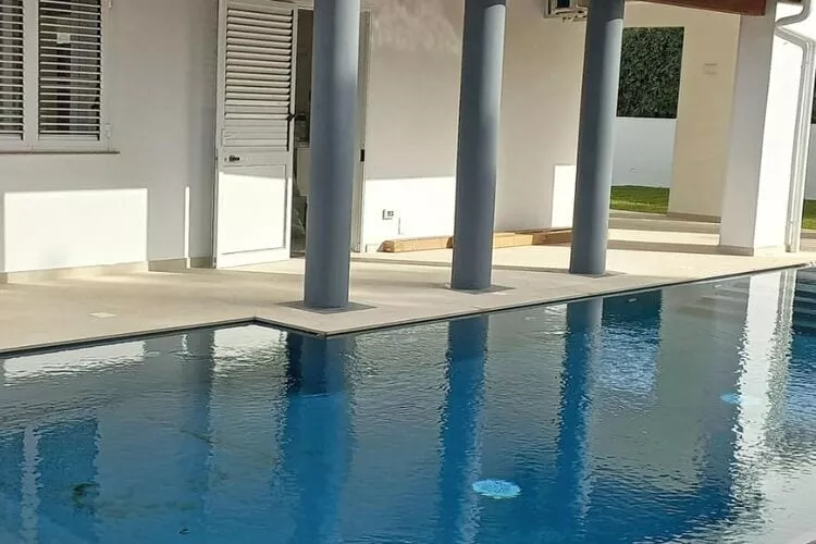Apt MareLuna Apartment in Villa mit Pool Siracusa-Zwembad