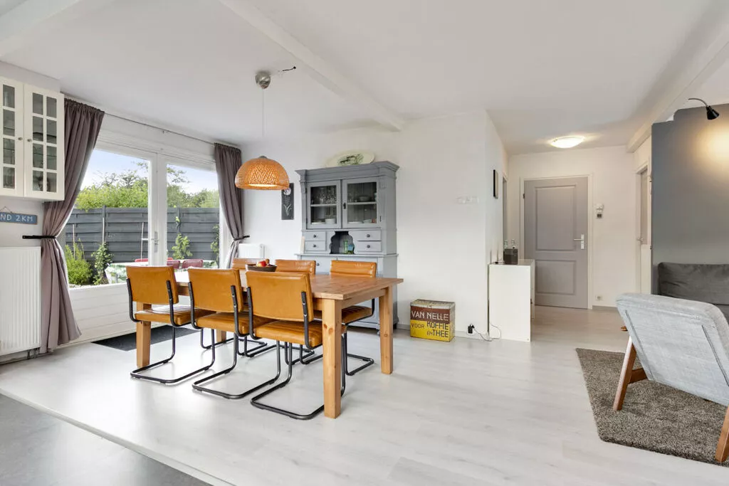 276387-Eetkamer