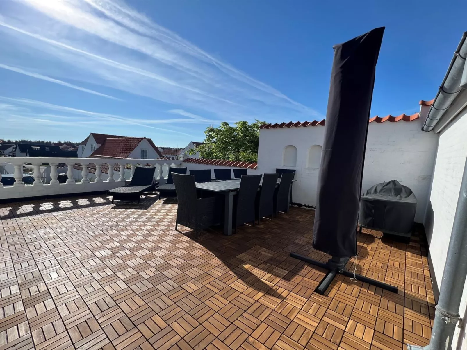 "Edmond" - 150m from the sea-Buiten