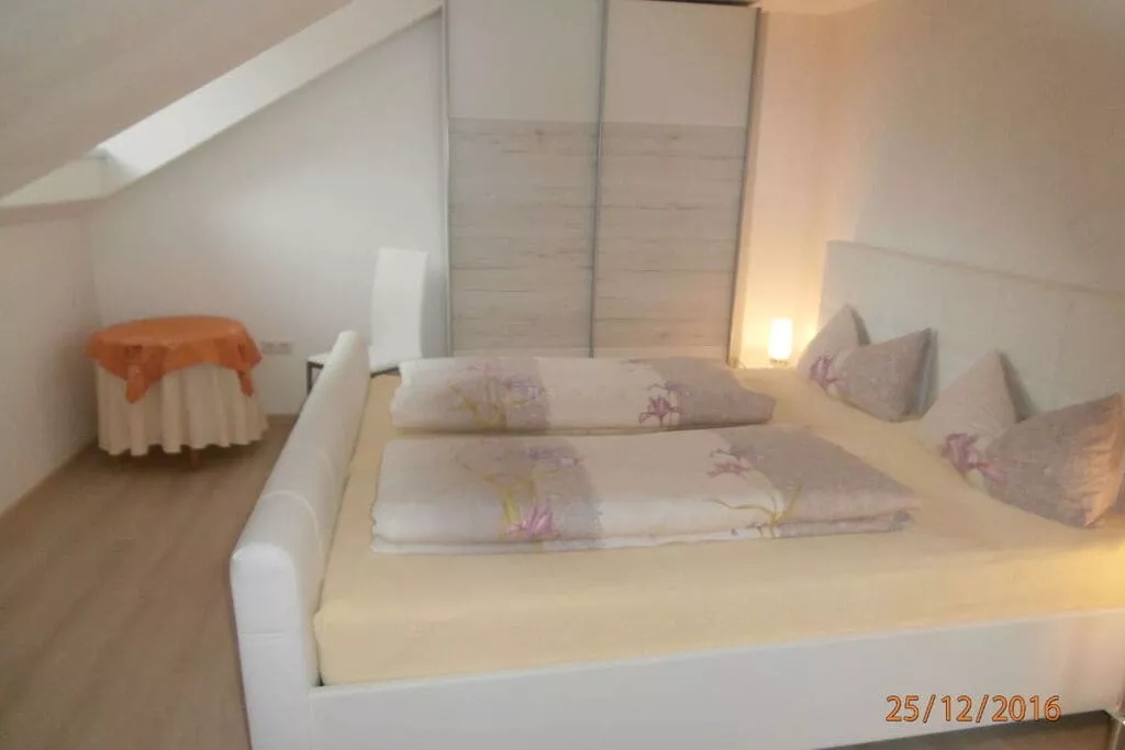 76364-Slaapkamer