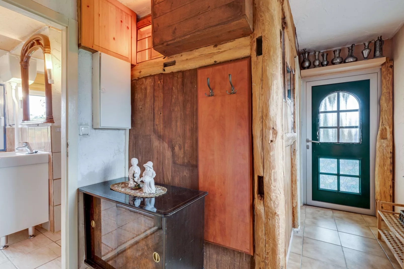 Hundefreundliches Ferienhaus am See MIT Whirlpool-Hal-ontvangst