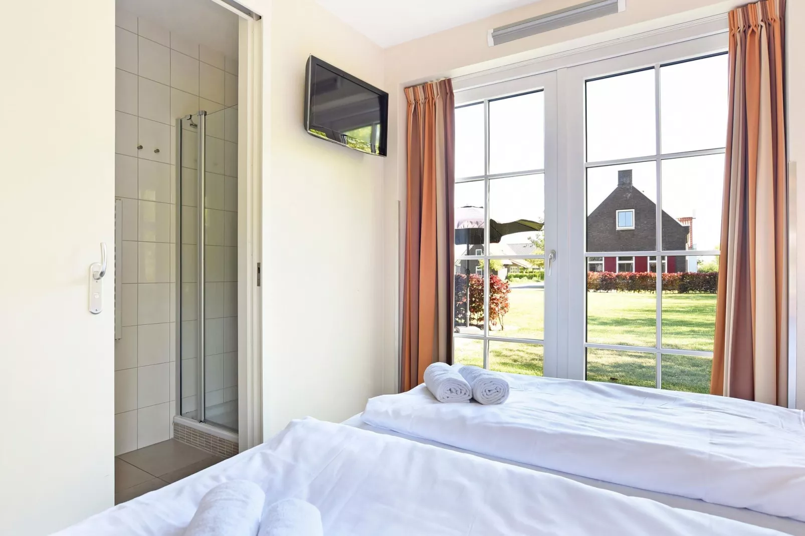 Strand Resort Nieuwvliet-Bad 12-Slaapkamer