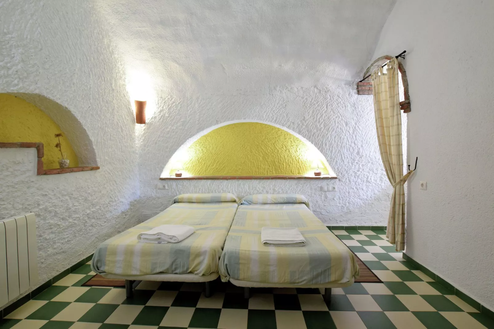 Cueva 2 dorm