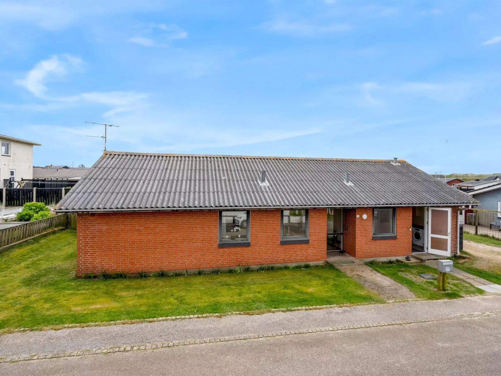 "Agne" - 400m from the sea-Buiten