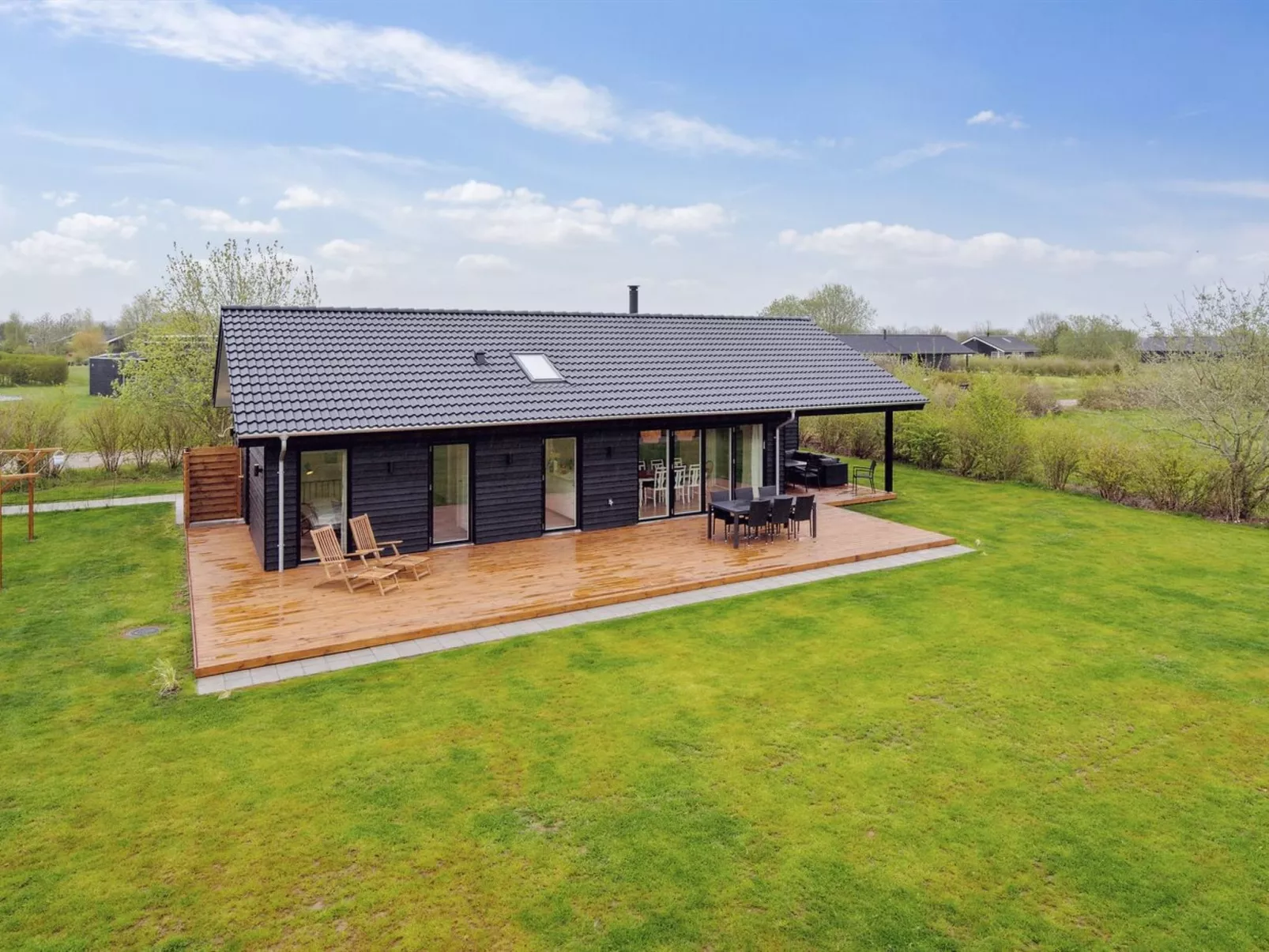"Hasten" - 600m from the sea-Buiten