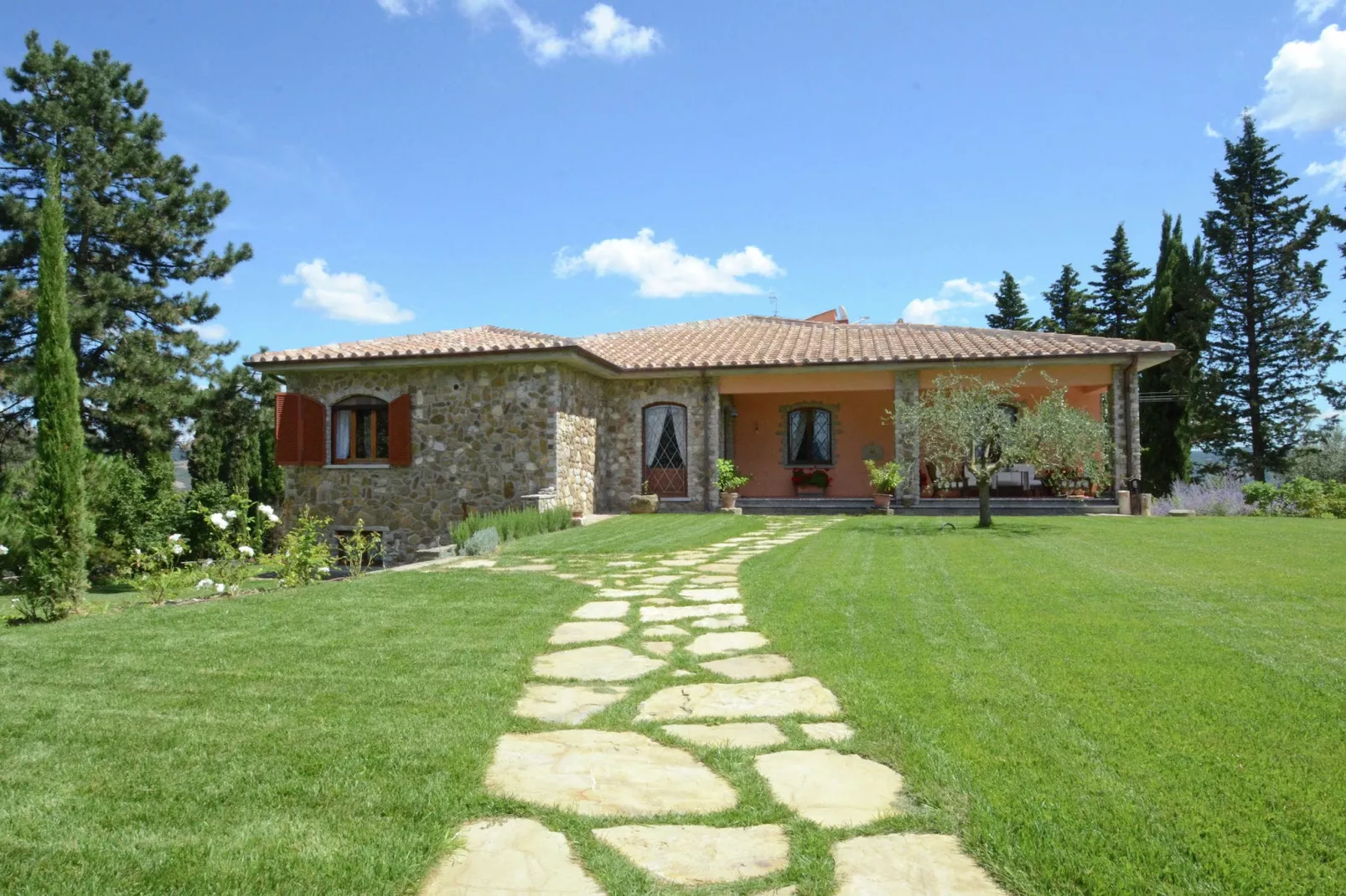 Villa del Dottore-Buitenkant zomer