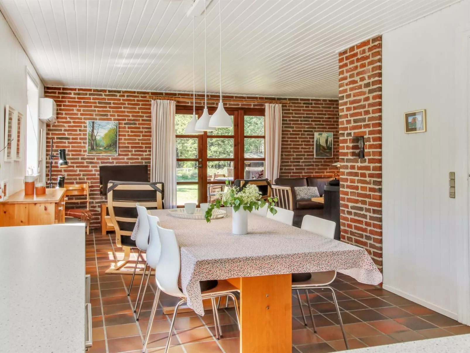 "Angret" - 3.5km from the sea-Binnen