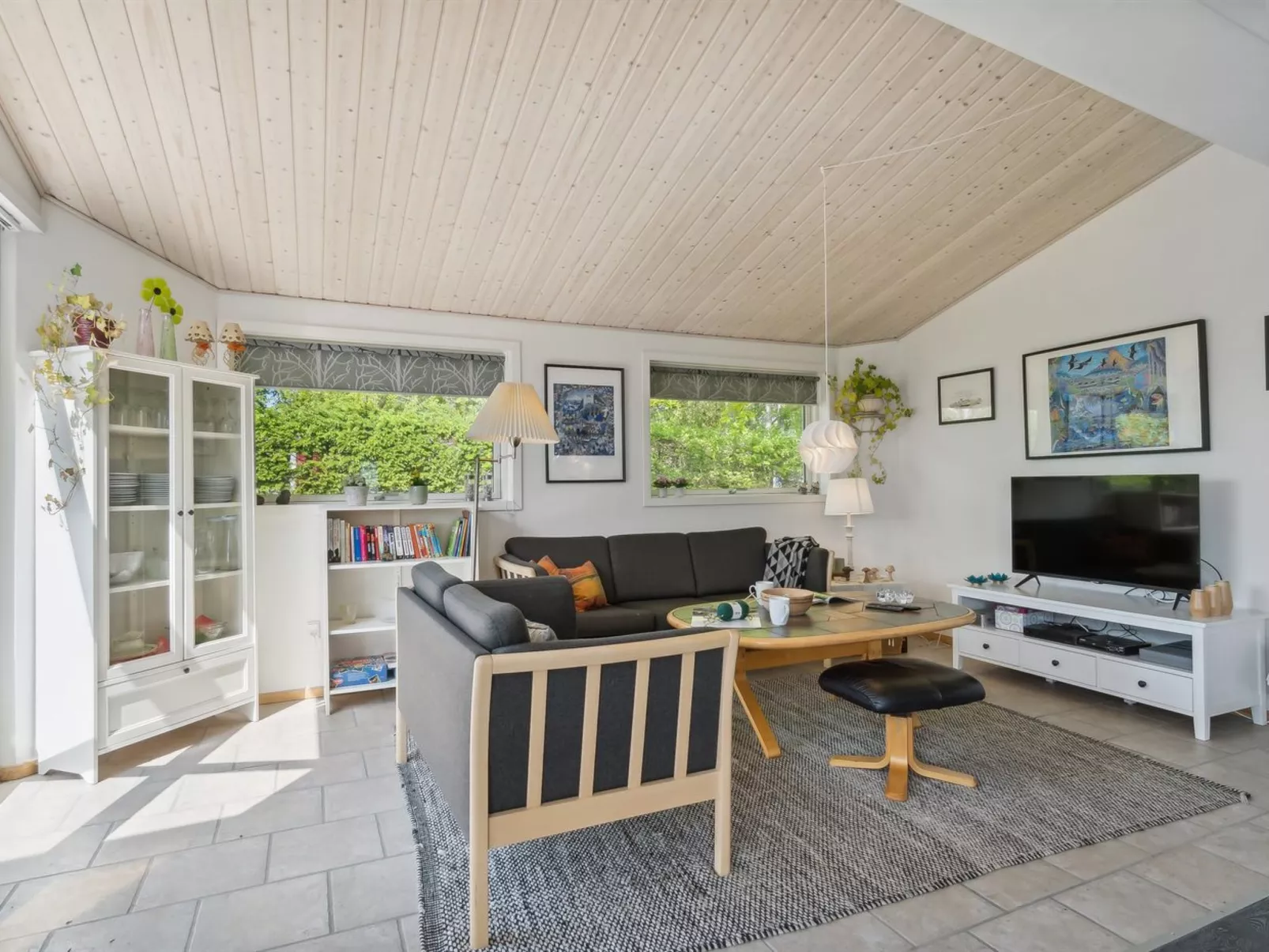 "Guthrik" - 900m from the sea-Binnen